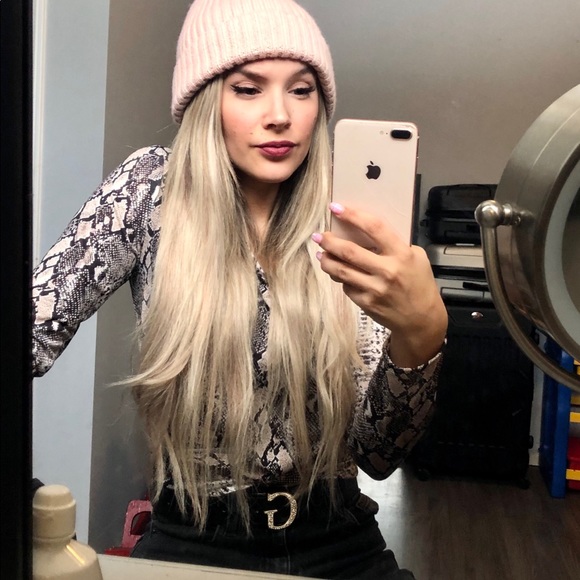 Meet your Posher, Jackie - Picture 3 of 14